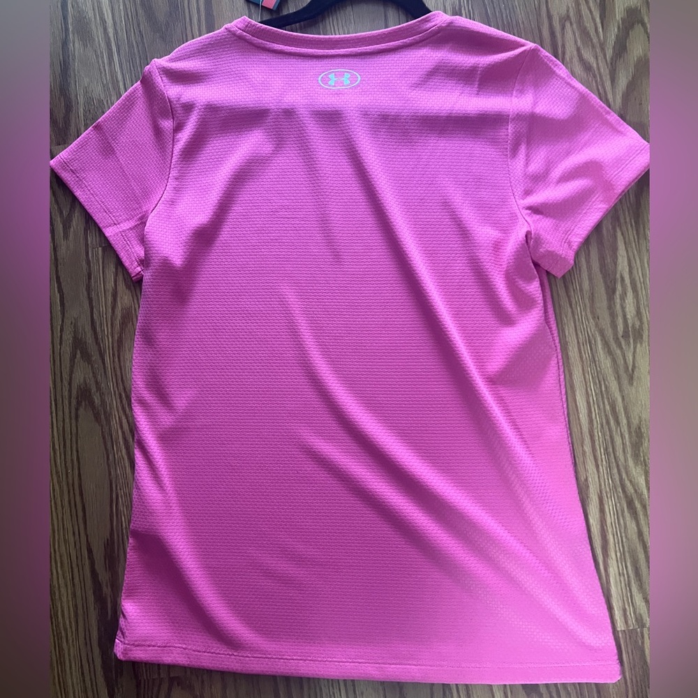 Under Armour - Picture 2 of 3